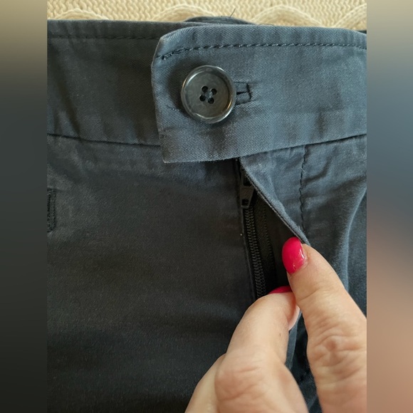 Banana Republic Navy Cotton Stretch Short Women’s Size 6 - Picture 7 of 10